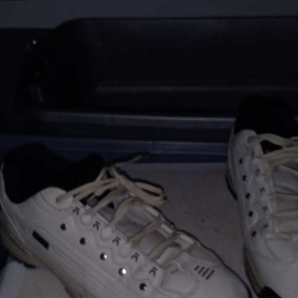 Nike tennis shoes cream size 12 - Picture 6 of 6